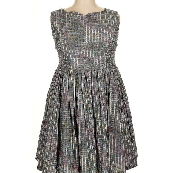 Modcloth "Fabulous Fit and Flare" in Grey Stripes - Picture 7 of 9
